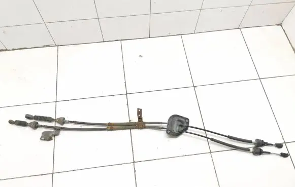Honda FR-V Gear shift cable linkage 4sdj 4sdj4l10