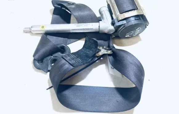 Audi A4 S4 B5 8D Front seatbelt 8d0857706 566346400