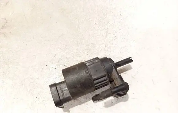 Renault Megane I Windscreen/windshield washer pump 7700821782