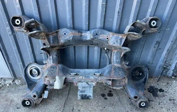 Land Rover Discovery 5 Rear subframe JY3214M401