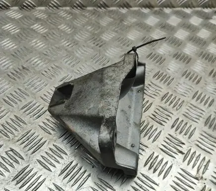 BMW X5 E70 Engine mounting bracket 6777628