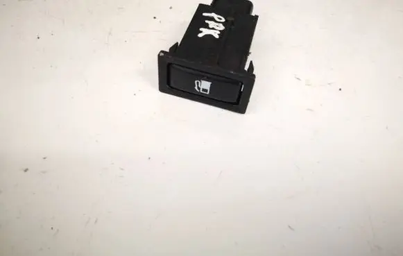 Toyota Avensis T250 Fuel tank opening switch 156795 566-0e65