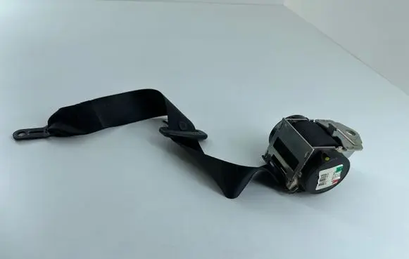 BMW X1 E84 Rear seatbelt 607051100D 100810