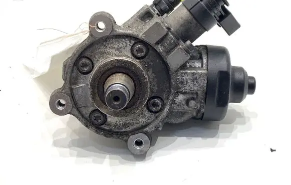 Volkswagen PASSAT B8 Fuel injection high pressure pump 04L130755E