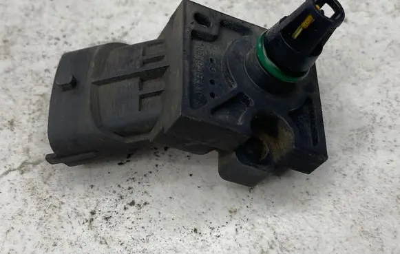 Volvo V70 Air pressure sensor 30622083 0261230106 6G9N12B676AA