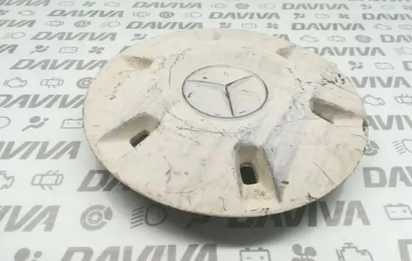 Mercedes-Benz Sprinter W901 W902 W903 W904 Original wheel cap A9064010025