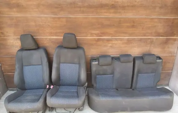 Toyota Auris E180 Seat set 