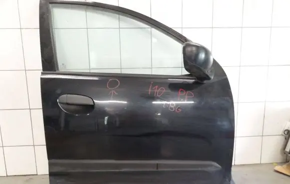 Hyundai i10 Front door
