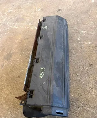 BMW 5 E34 Air filter box