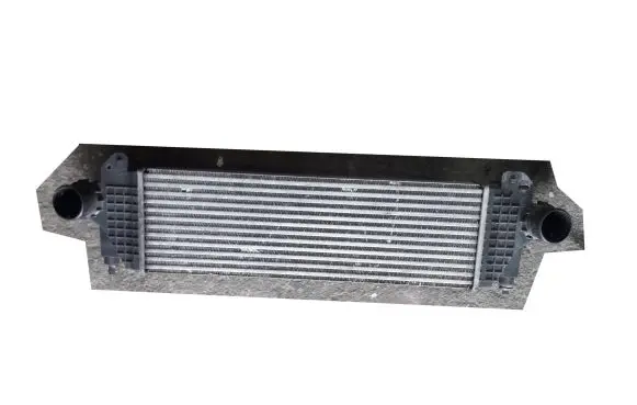 Fiat Iveco Daily Intercooler radiator 5801526779