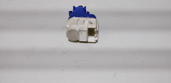 Land Rover Discovery 4 - LR4 Brake pedal sensor switch 7E5T96854AA XKB500110