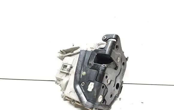 Audi A6 S6 C7 4G Front door lock 8J2837015C