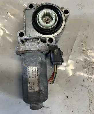 Land Rover Discovery 3 - LR3 Gearbox-reducer motor 0130008508 ITC1228991