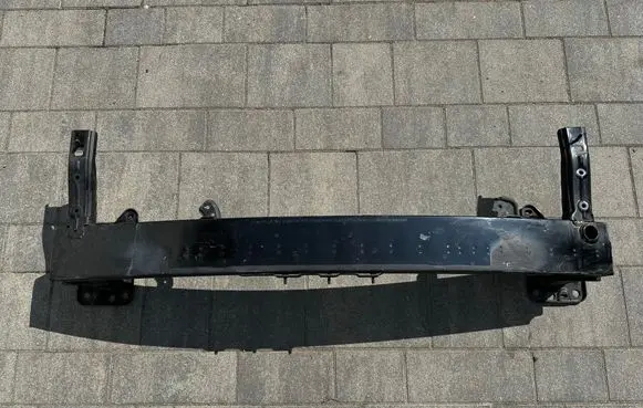Hyundai i30 Front bumper support beam 
