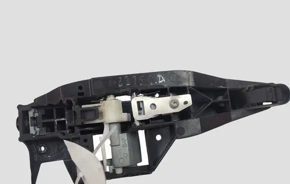 Peugeot 208 I Rear door exterior handle 9672961080