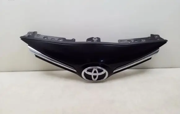 Toyota Avensis T270 Front grill 5311405120