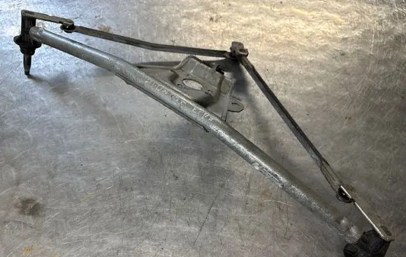 Renault Kangoo I Front wiper linkage 8200122345