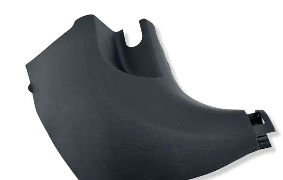 Foot area side trim