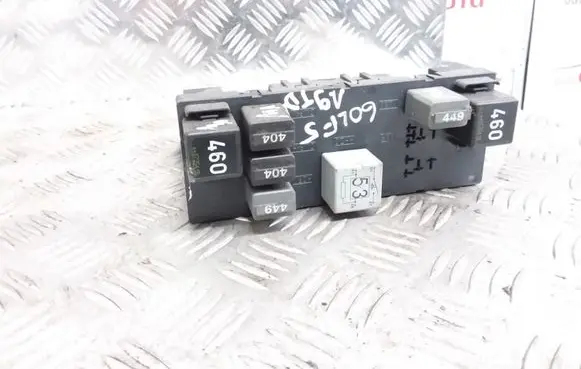Volkswagen Golf V Fuse module 3C0937049AJ