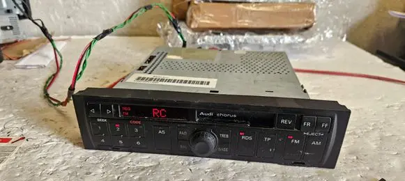 Audi A3 S3 8L Radio/CD/DVD/GPS head unit 8L0035152A 7640251380 CHORUS