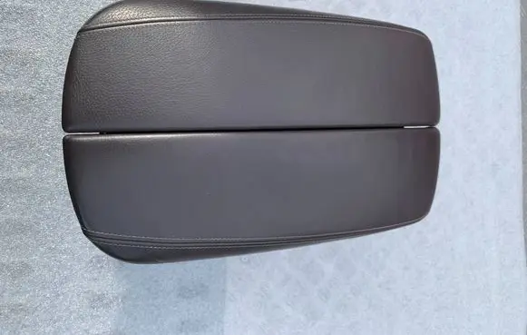 BMW X5 F15 Armrest 105070381C 105069597C