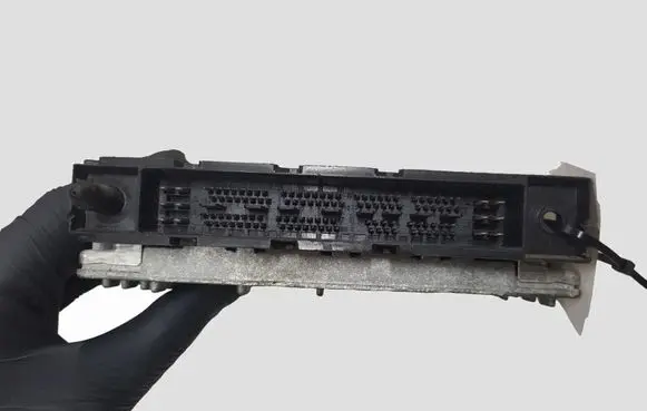 Volvo S60 Engine control unit/module 0281010319 08677708A 28SA5360