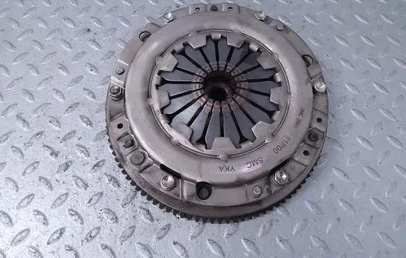Suzuki Swift III Clutch set kit 2210081P00 2240052R00 1262084MB0