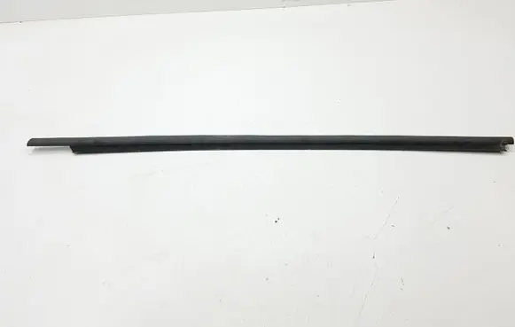 Opel Astra G Front door glass trim molding LH009153529