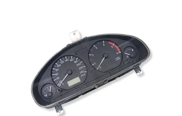 Mitsubishi Carisma Speedometer (instrument cluster) 0P0179001