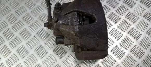 Opel Zafira B Front brake caliper