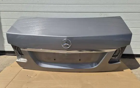 Mercedes-Benz E W212 Tailgate/trunk/boot lid