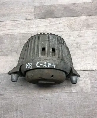 Mercedes-Benz C W204 Engine mount bracket A2122404217 3618652