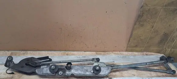 Nissan Almera Tino Front wiper linkage and motor 3397020520 0390241373