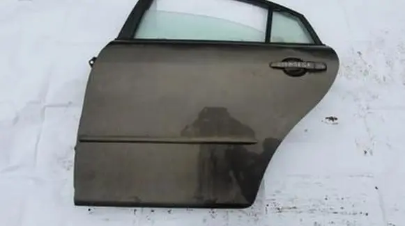 Rear door