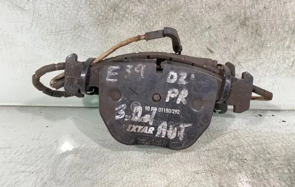 BMW 5 E39 Brake pads (front) 