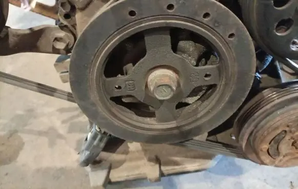 Toyota Yaris Crankshaft pulley