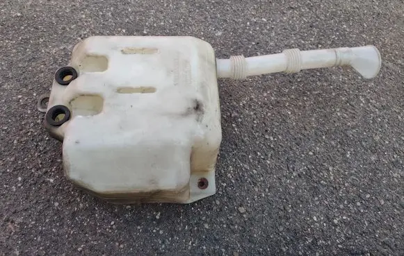 Honda Accord Lamp washer fluid tank 