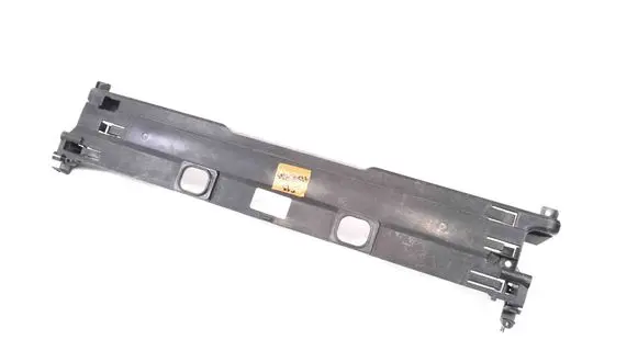 BMW 6 F12 F13 Radiator support slam panel bracket 7603739