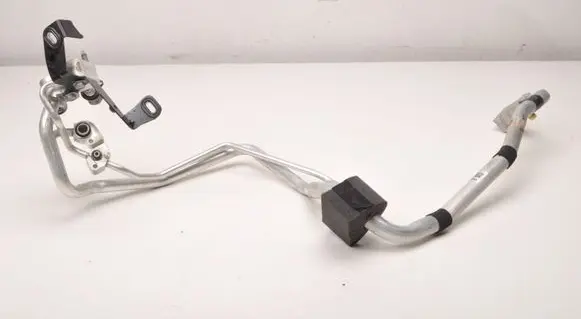 Volvo XC60 Air conditioning (A/C) pipe/hose 32130437