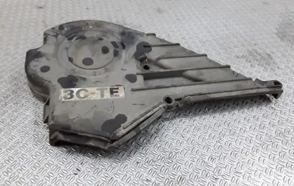 Toyota Avensis T250 Timing belt guard (cover) 9095001357A