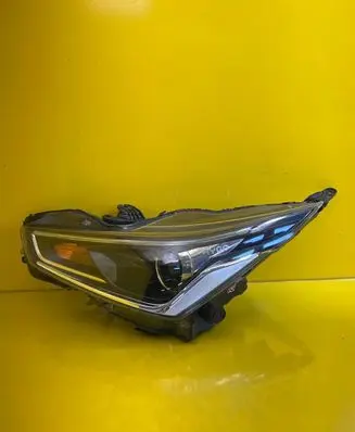 Toyota Aygo AB40 Headlight/headlamp 0H-27