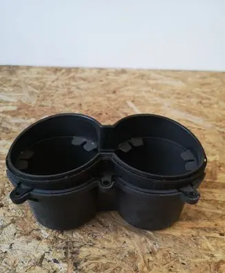 Cup holder front