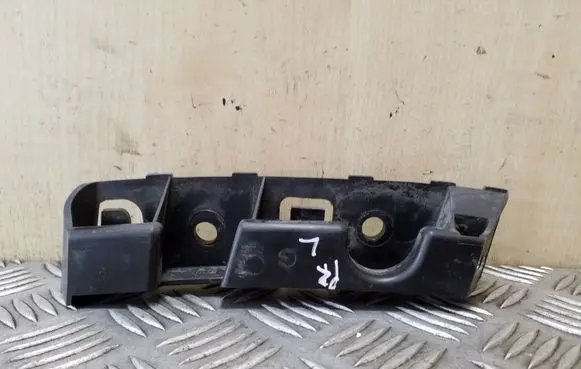 Peugeot 508 Front bumper mounting bracket 9686570380