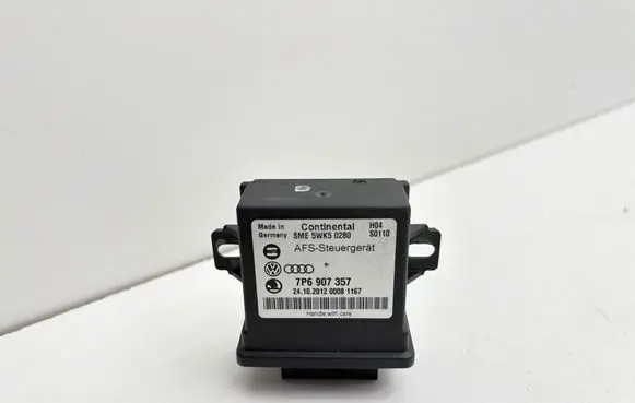 Volkswagen Touareg II Light module LCM 7P6907357 5WK50280