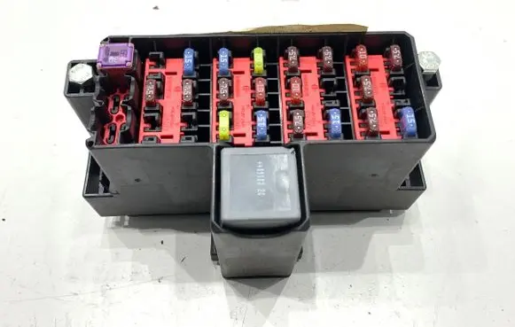 Ford Fiesta Fuse box set 8V5T-14A005-ACE