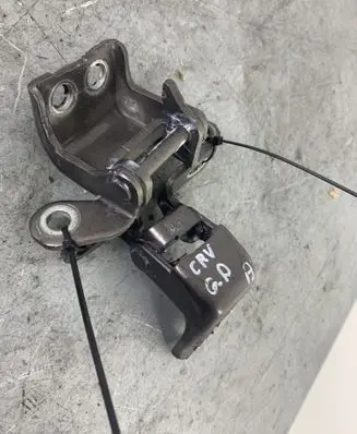 Honda CR-V Rear door lower hinge WWRR