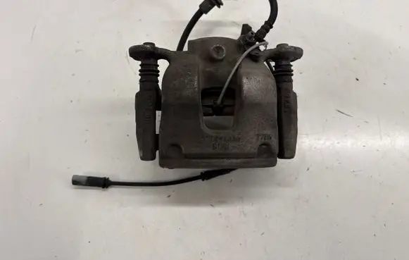 BMW X1 F48 F49 Front brake caliper 6860266 34116860266