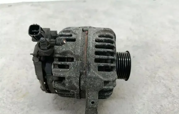 Toyota Avensis T250 Generator/alternator 270600D140A