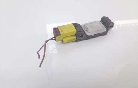 Audi A3 S3 A3 Sportback 8P Airbag deployment crash/impact sensor 8J0959651