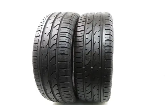 Volkswagen Golf V R16 summer tire 